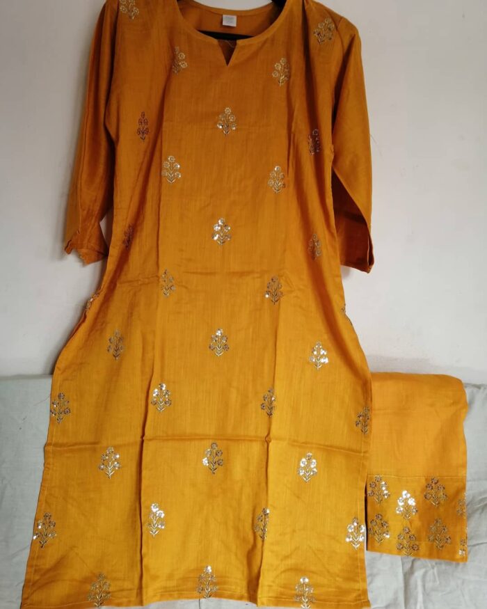 Sensational Women Kurta Sets - Image 3